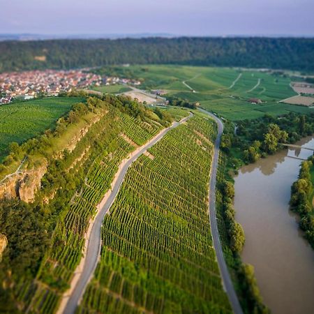 Exnicrum Wein . Genuss . Hotel Hessigheim Eksteriør bilde