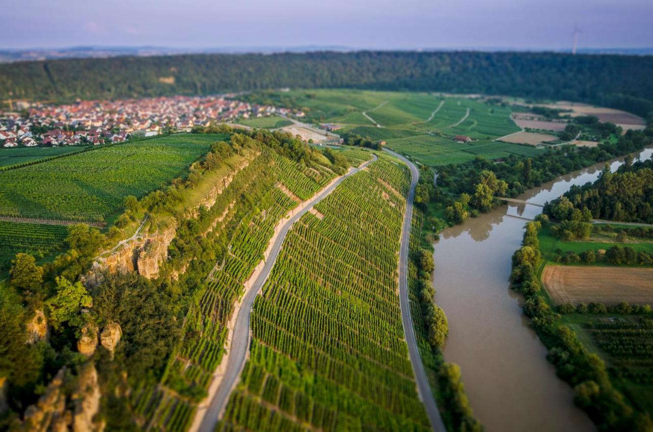 Exnicrum Wein . Genuss . Hotel Hessigheim Eksteriør bilde